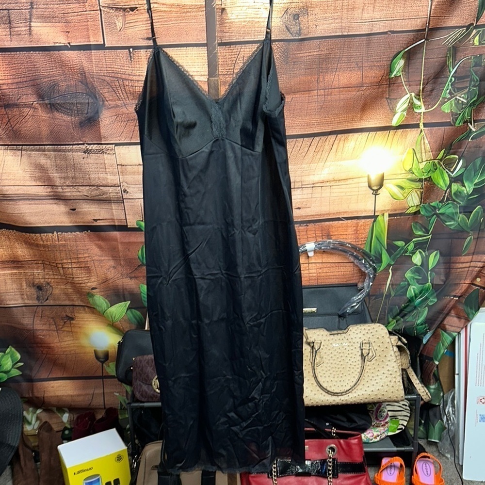 Sleek Black Chemise for Intimate Comfort